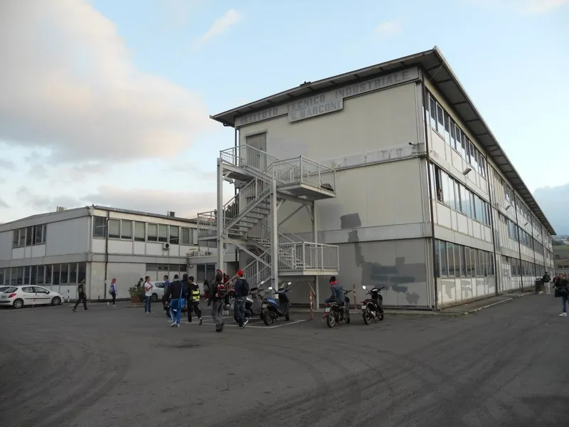 Istituto Marconi, studenti in protesta - TRC Giornale
