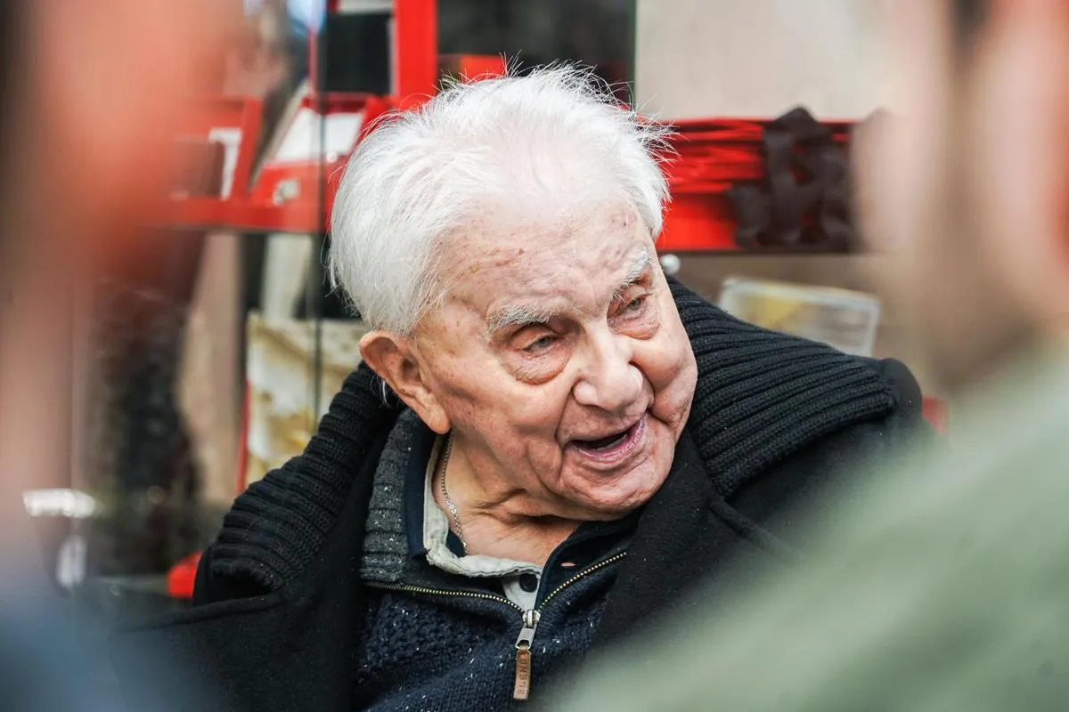 È morto don Antonio Mazzi. Renato Zero: "Faro infallibile nelle notti del disagio e della sofferenza"