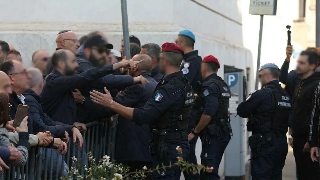 Volano insulti al Ghetto di Roma per il 16 ottobre: "Fuori l'ANPI"