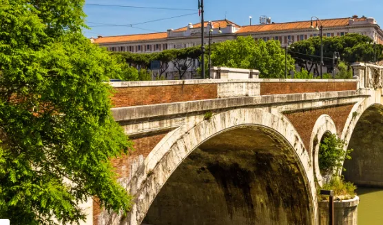 Nuove chiusure per i lavori di ammodernamento di Ponte Matteotti: deviate nove linee bus