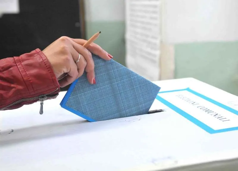 Santa Marinella, alle 23 percentuale del 39,31%